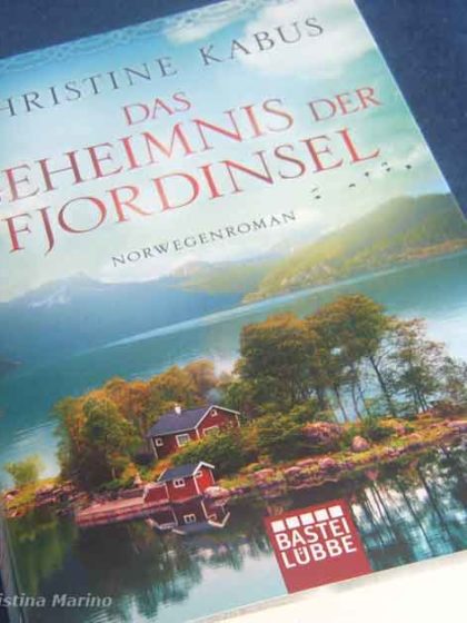 Das Geheimnis der Fjordinsel - Christine Kabus