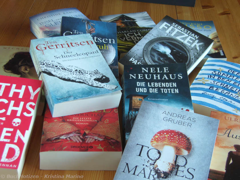 Rezensionen und Autoren A-Z